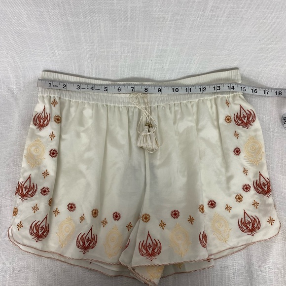 Rachel Zoe Embroidered Stephanie Ecru Shorts new with tags boho boho still NWT - Picture 6 of 8